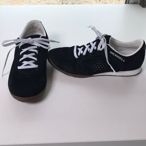 8.5 Merrell shoes. Good condition